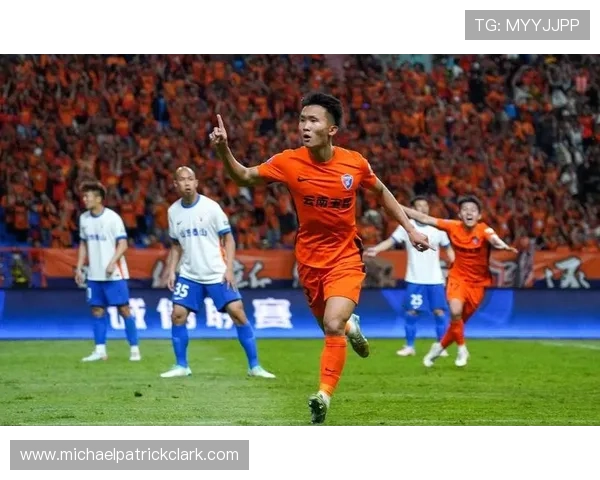 山东泰山战术混乱引危机，豪门地位岌岌可危？