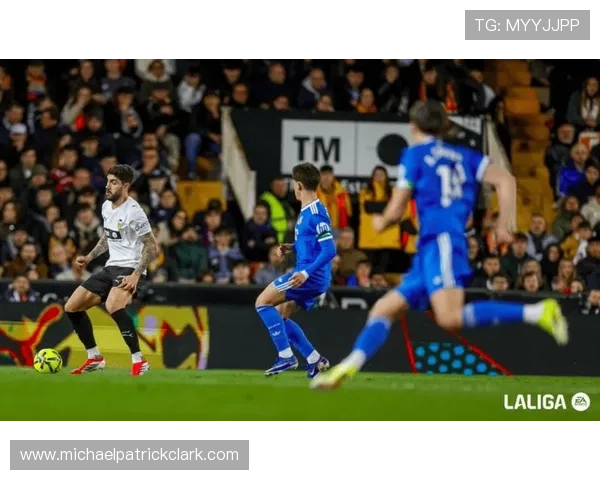 瓦伦西亚传统豪门地位下滑:球队声誉受损,对当前影响力形成制约