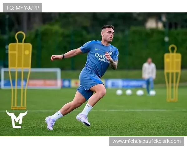 劳塔罗与迪巴拉：前锋转型与战术角色适配差异解析