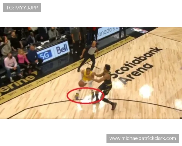 三分线规则详解：投篮时脚踩线是否算三分？